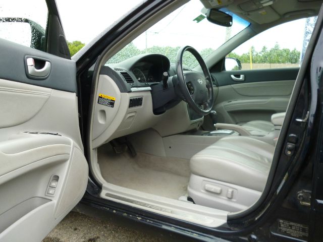 2006 Hyundai Sonata Elk Conversion Van