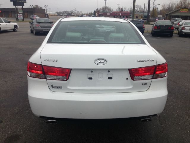 2006 Hyundai Sonata Elk Conversion Van