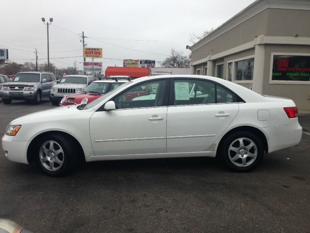 2006 Hyundai Sonata Elk Conversion Van