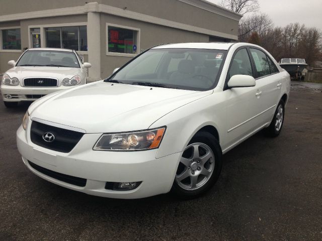 2006 Hyundai Sonata Elk Conversion Van