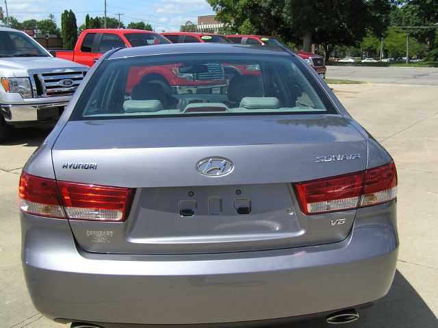 2006 Hyundai Sonata Elk Conversion Van