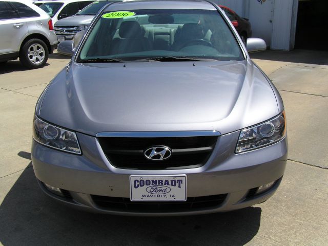 2006 Hyundai Sonata Elk Conversion Van