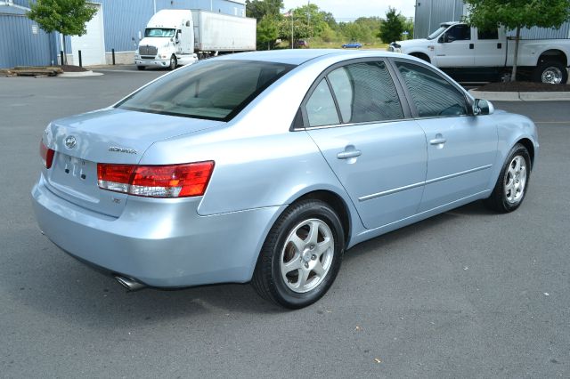 2006 Hyundai Sonata FWD 4dr Sport