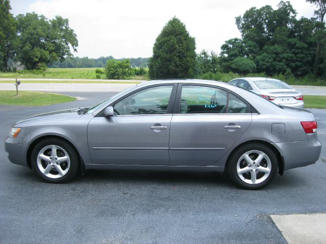 2007 Hyundai Sonata Base /extended CAB Short BED