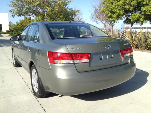 2007 Hyundai Sonata S - 5 Speed Loaded