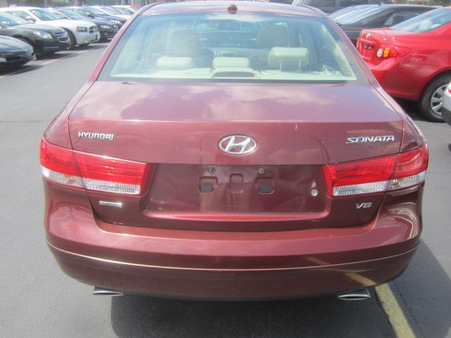 2008 Hyundai Sonata LS LT Trailblazer