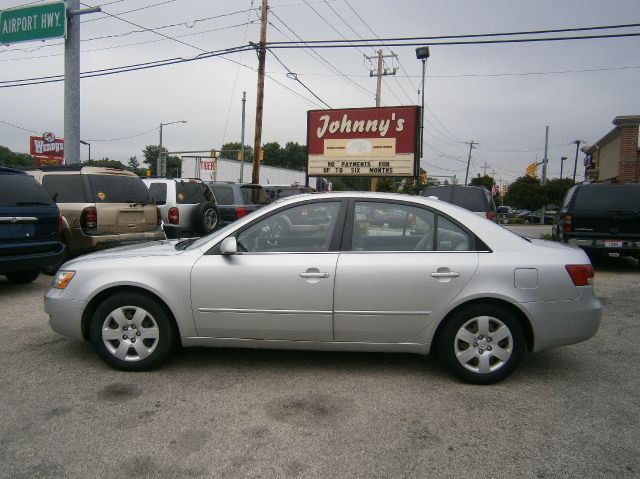 2008 Hyundai Sonata 4WD 4-door