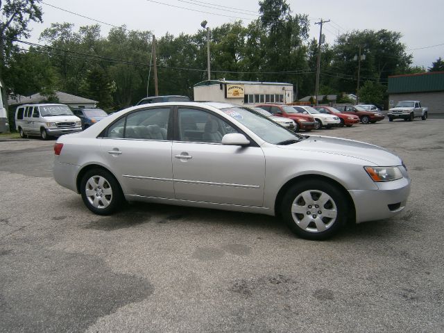 2008 Hyundai Sonata 4WD 4-door