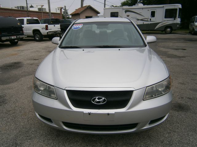 2008 Hyundai Sonata 4WD 4-door
