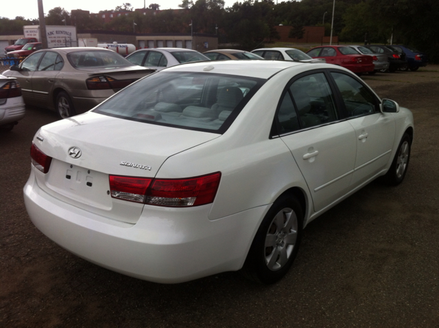 2008 Hyundai Sonata FWD 4dr Sport