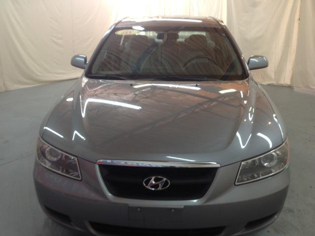 2008 Hyundai Sonata 4WD 4-door
