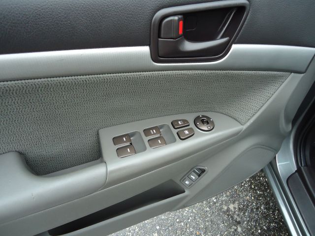 2009 Hyundai Sonata FWD 4dr Sport