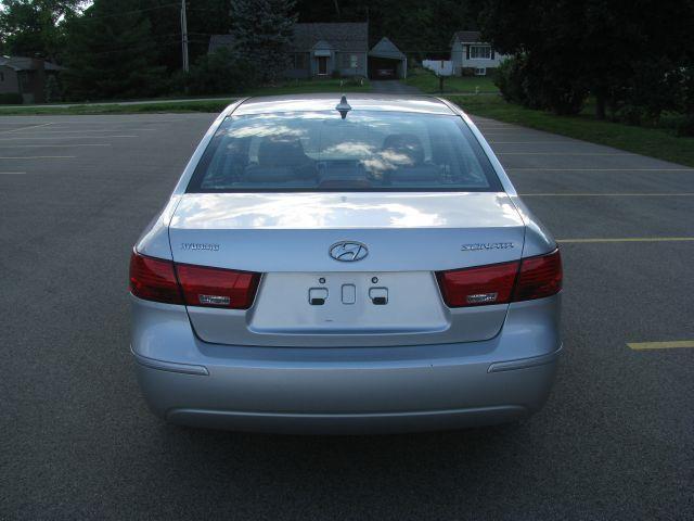 2009 Hyundai Sonata FWD 4dr Sport