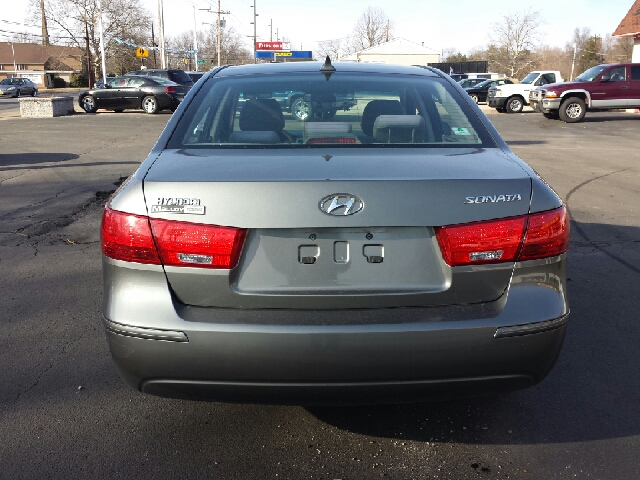 2009 Hyundai Sonata FWD 4dr Sport