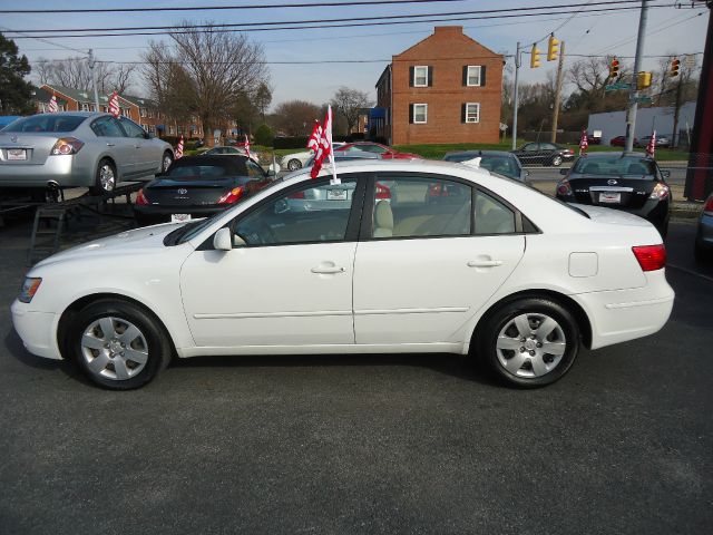 2009 Hyundai Sonata FWD 4dr Sport