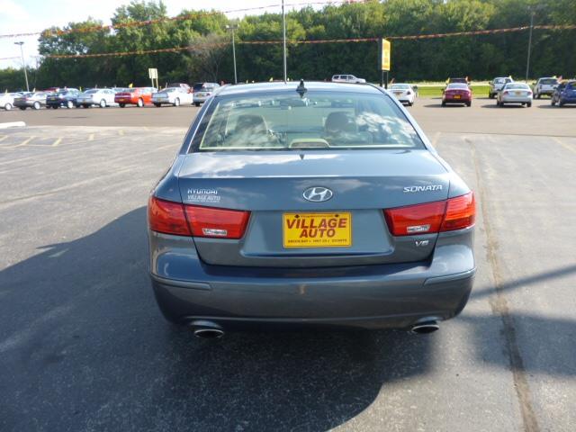 2009 Hyundai Sonata LS VERY Sharp