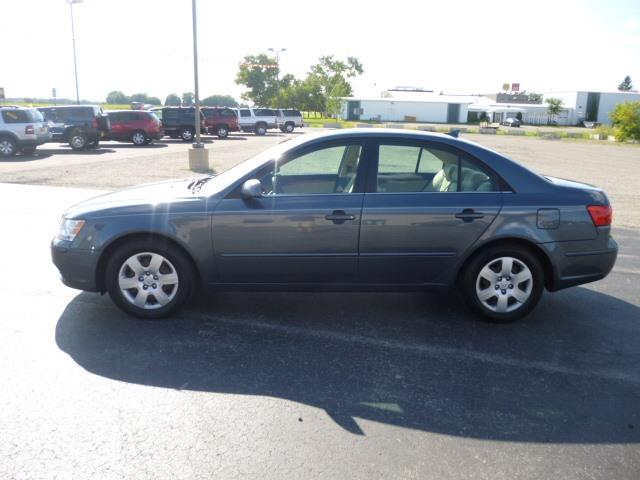 2009 Hyundai Sonata LS VERY Sharp