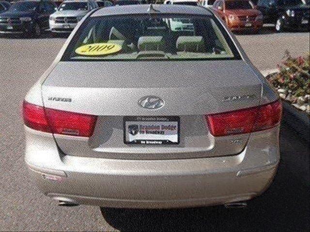 2009 Hyundai Sonata FWD 4dr Sport