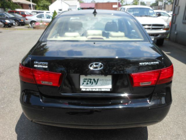2009 Hyundai Sonata FWD 4dr Sport