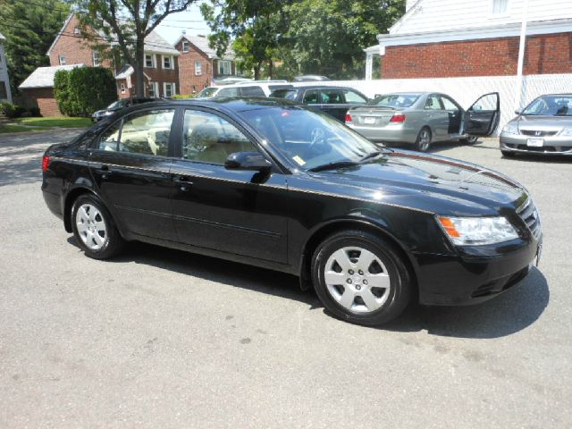 2009 Hyundai Sonata FWD 4dr Sport