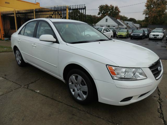 2009 Hyundai Sonata FWD 4dr Sport