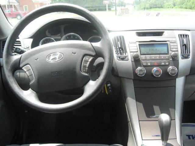 2010 Hyundai Sonata FWD 4dr Sport