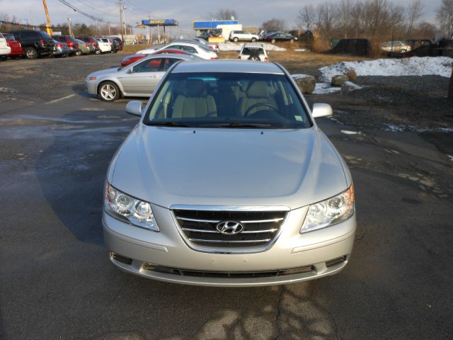 2010 Hyundai Sonata FWD 4dr Sport