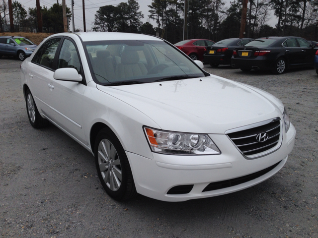 2010 Hyundai Sonata FWD 4dr Sport