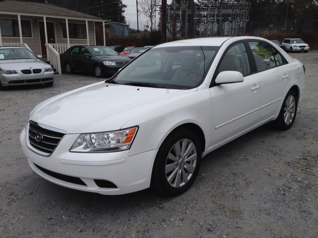 2010 Hyundai Sonata FWD 4dr Sport