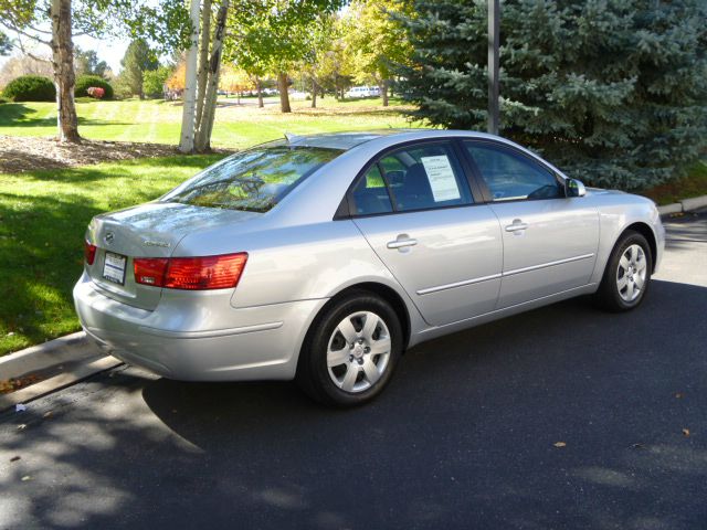 2010 Hyundai Sonata FWD 4dr Sport