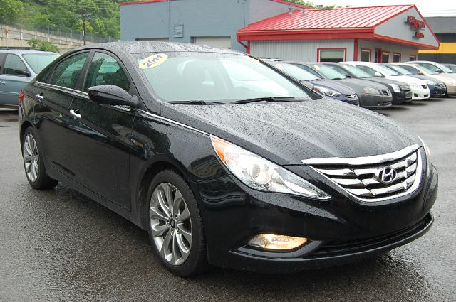 2011 Hyundai Sonata Lariat 4WD FX4