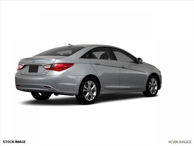 2011 Hyundai Sonata Crown