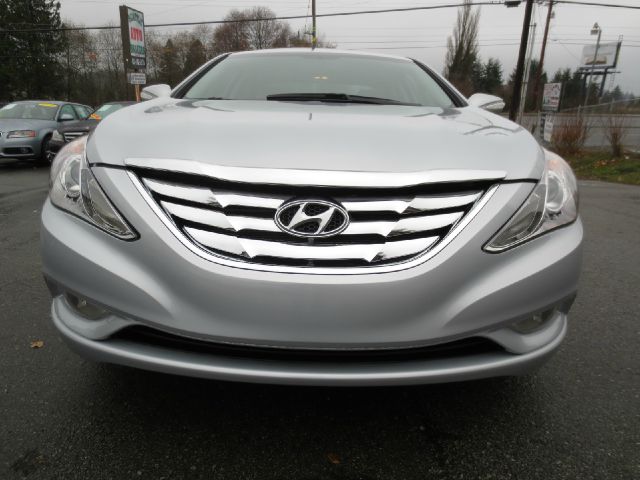 2011 Hyundai Sonata SLT 25