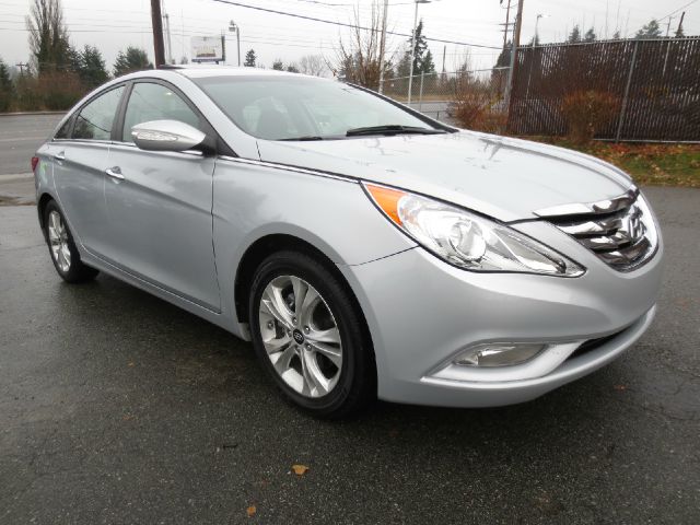 2011 Hyundai Sonata SLT 25