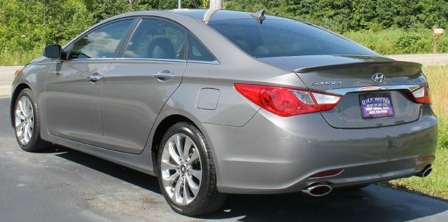 2011 Hyundai Sonata Crew Cabz71