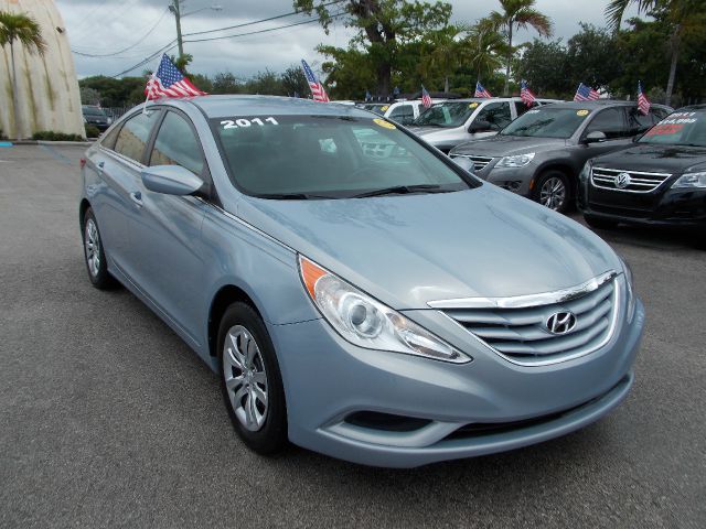 2011 Hyundai Sonata Supercab SRW 4X