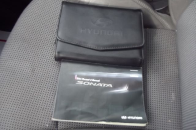 2011 Hyundai Sonata Crew Cabz71