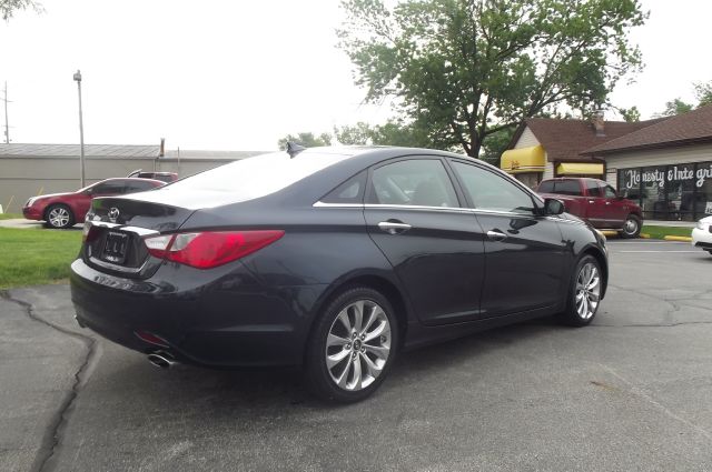 2011 Hyundai Sonata Crew Cabz71