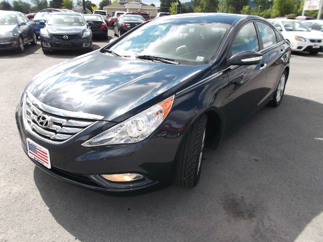 2011 Hyundai Sonata SLT 25