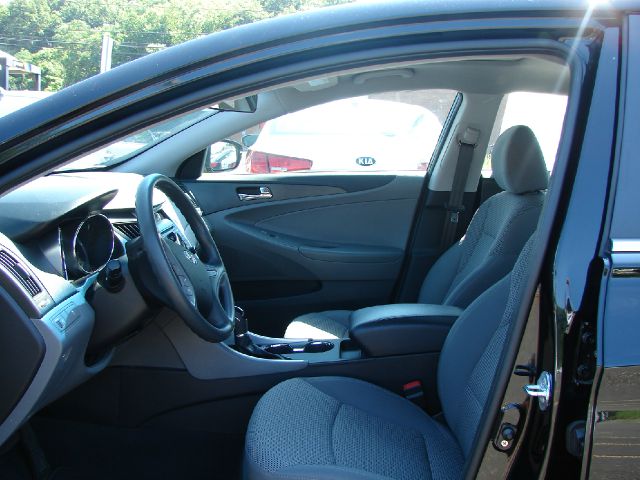 2011 Hyundai Sonata FWD 4dr Sport