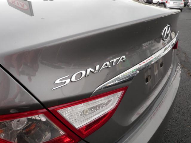 2011 Hyundai Sonata FWD 4dr Sport