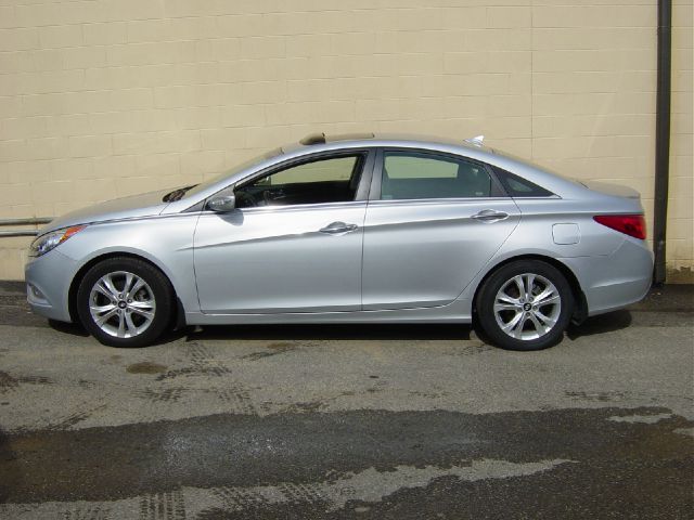 2011 Hyundai Sonata Crew Cabz71