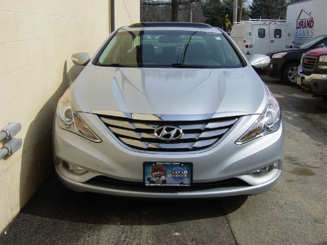 2011 Hyundai Sonata Crew Cabz71