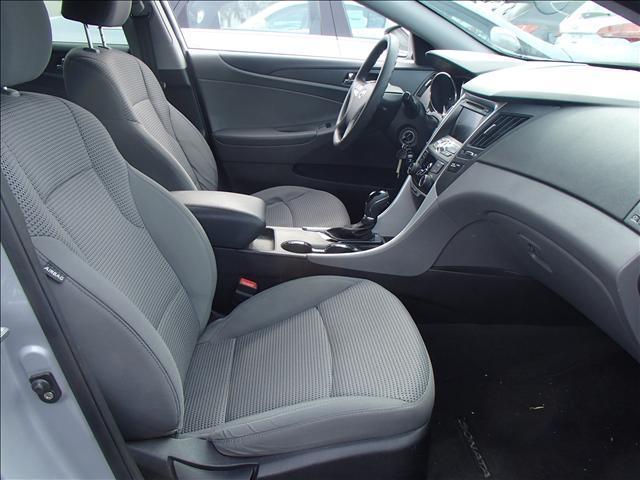 2011 Hyundai Sonata GLX 4motion Sedan 4D