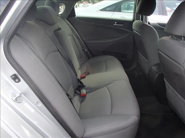 2011 Hyundai Sonata GLX 4motion Sedan 4D
