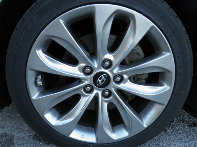 2011 Hyundai Sonata Navigation Chrome RR DVD