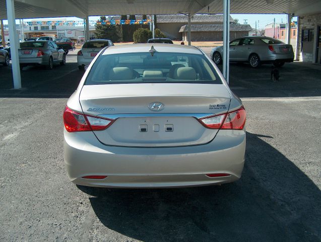2011 Hyundai Sonata FWD 4dr Sport