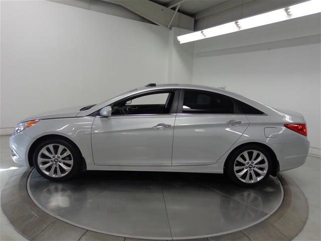 2012 Hyundai Sonata Z71 4 X