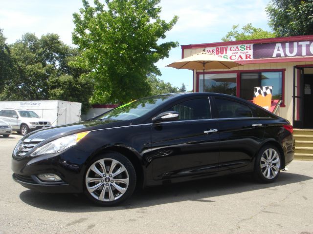 2012 Hyundai Sonata 2500 Xtnded Cargo Van W. Bins