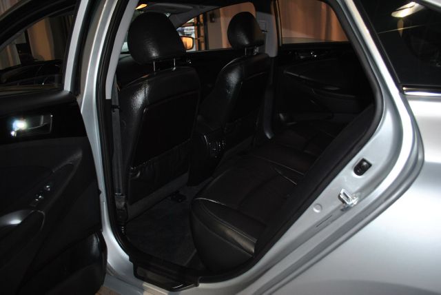 2012 Hyundai Sonata Crew Cabz71